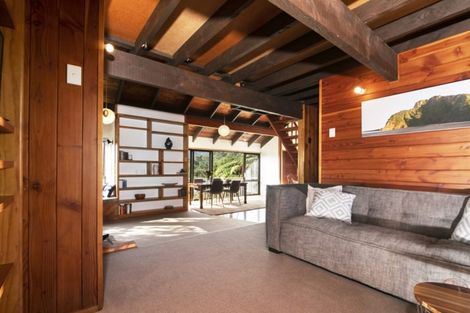 Photo of property in 140 Lone Kauri Road, Karekare, New Lynn, 0772