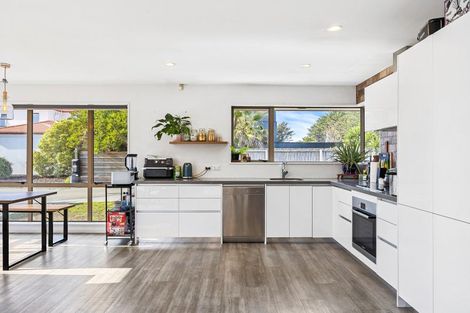 Photo of property in 16 Cockle Lane, Waimairi Beach, Christchurch, 8083