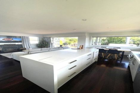 Photo of property in 8 Eskdale Road, Birkdale, Auckland, 0626