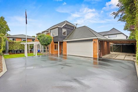 Photo of property in 2/3 Creyke Road, Ilam, Christchurch, 8041
