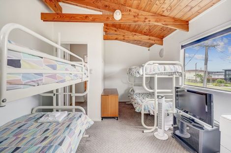 Photo of property in 18a Captain Cook Road, Cooks Beach, Whitianga, 3591