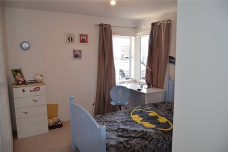 Photo of property in 16 Mirabell Place, Golflands, Auckland, 2013