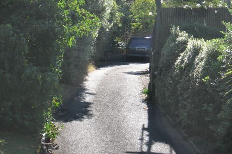 Photo of property in 2/11 Korotaha Terrace, Rothesay Bay, Auckland, 0630