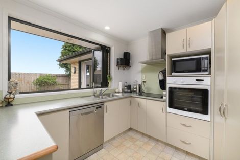 Photo of property in 9 Beachmere Place, Papamoa Beach, Papamoa, 3118