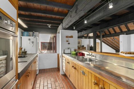 Photo of property in 22 Rakeiora Grove, Korokoro, Lower Hutt, 5012