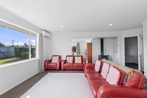 Photo of property in 71 North Terrace, Darfield, 7510