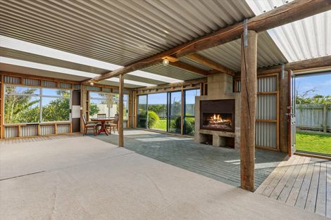 Photo of property in 564a Pukehina Parade, Pukehina, Te Puke, 3189