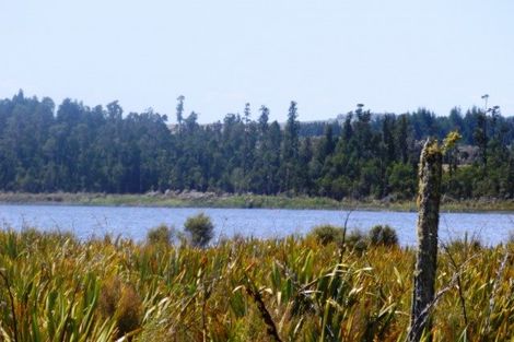 Photo of property in Moana-rotomanu Road, Moana, 7875