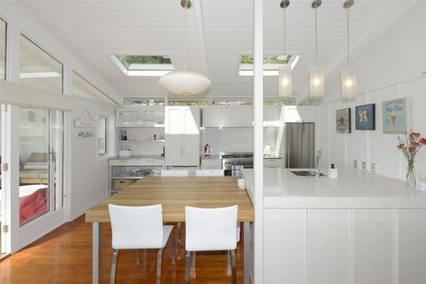 Photo of property in 39 Scarborough Road, Scarborough, Christchurch, 8081