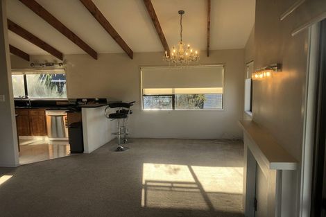 Photo of property in 24a East Coast Road, Milford, Auckland, 0620