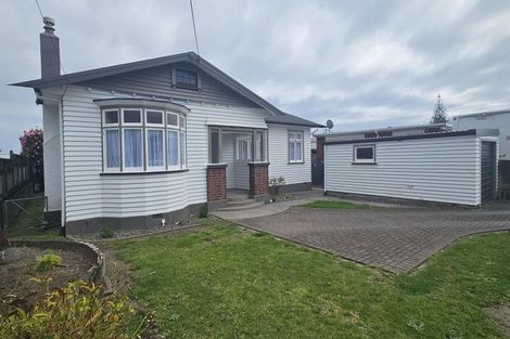 Photo of property in 46 Sackville Street, Fitzroy, New Plymouth, 4312