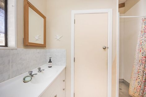 Photo of property in 8 Cousins Avenue East, Foxton Beach, Foxton, 4815