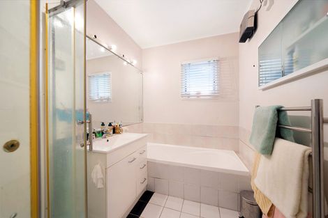 Photo of property in 229 Golf Road, Titirangi, Auckland, 0604