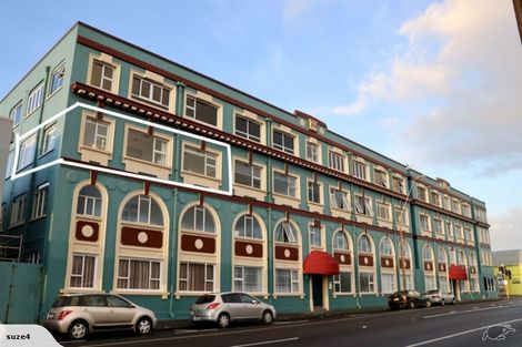 Photo of property in Devonport Apartments, 38/127 Saint Aubyn Street, New Plymouth, 4310