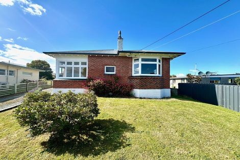 Photo of property in 201 Clyde Street, Balclutha, 9230