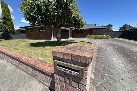 Photo of property in 11 Hanmer Place, Highbury, Palmerston North, 4412