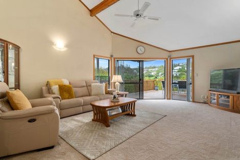 Photo of property in 19 Bayside Drive, Browns Bay, Auckland, 0630