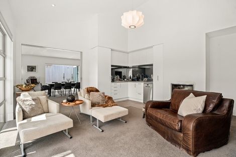 Photo of property in 14 Sunrise Bay Drive, Wanaka, 9305