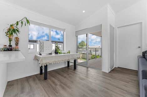 Photo of property in 13d Sealord Place, Clendon Park, Auckland, 2103