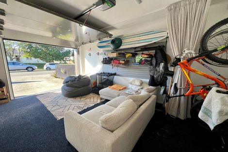 Photo of property in 4 Rutherford Street, Belmont, Auckland, 0622