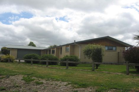 Photo of property in 18 Tiraumea Road, Pahiatua, 4910