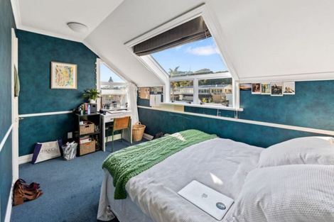 Photo of property in 50c Maunganui Road, Mount Maunganui, 3116