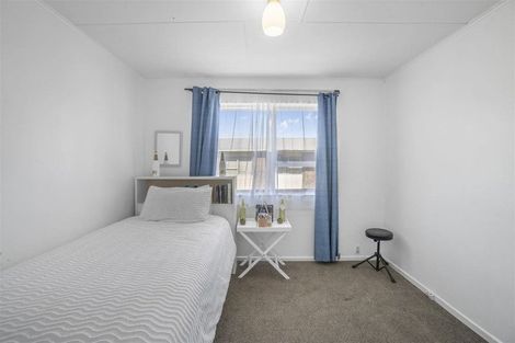 Photo of property in 321a Wellington Road, Wainuiomata, Lower Hutt, 5014