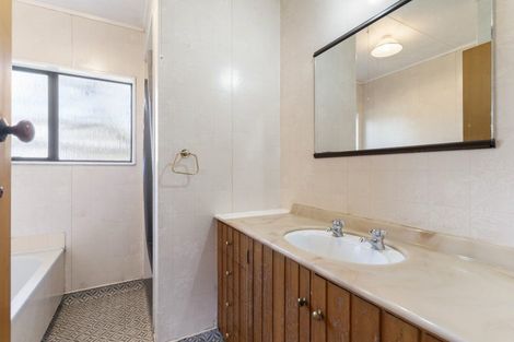 Photo of property in 3 Deller Drive, Carterton, 5713