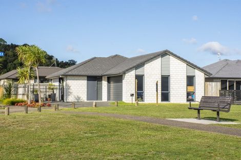 Photo of property in 3 Askew Lane, Pyes Pa, Tauranga, 3112