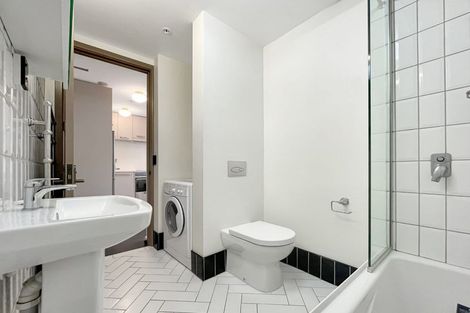 Photo of property in 303/3 Roxburgh Street, Mount Victoria, Wellington, 6011