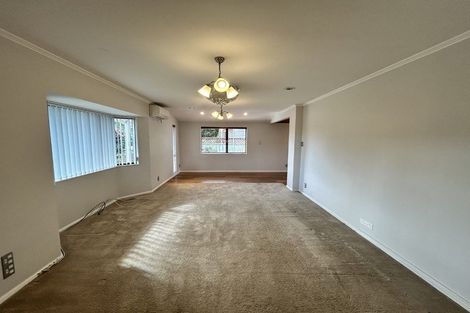 Photo of property in 58 Carnoustie Drive, Wattle Downs, Auckland, 2103