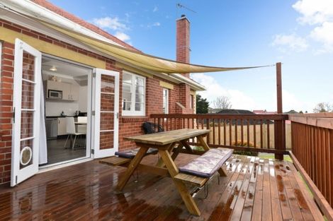 Photo of property in 587 Bank Street, Te Awamutu, 3800