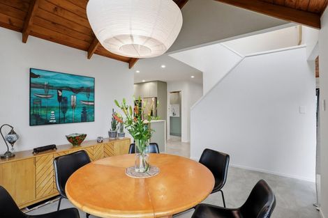 Photo of property in 189 Shaw Road, Oratia, Auckland, 0604