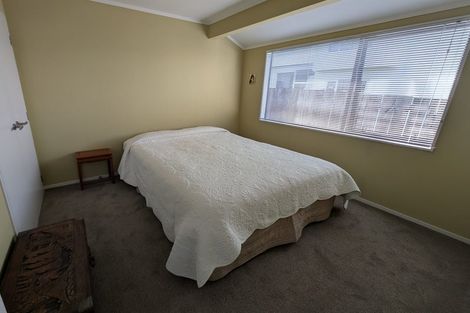 Photo of property in 10 Woodview Rise, Botany Downs, Auckland, 2010