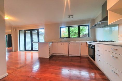 Photo of property in 57a Forrest Hill Road, Milford, Auckland, 0620