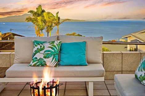 Photo of property in 27c Heathcote Road, Castor Bay, Auckland, 0620