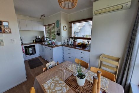 Photo of property in 18 Govind Grove, Ngaio, Wellington, 6035