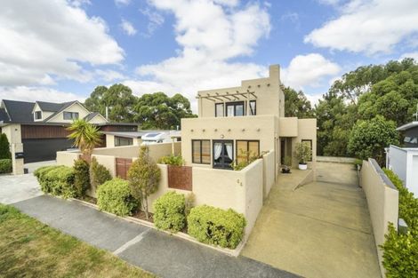 Photo of property in 44 Ruapehu Drive, Fitzherbert, Palmerston North, 4410