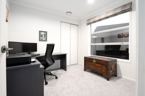 Photo of property in 140 Saint James Drive, Huntington, Hamilton, 3210