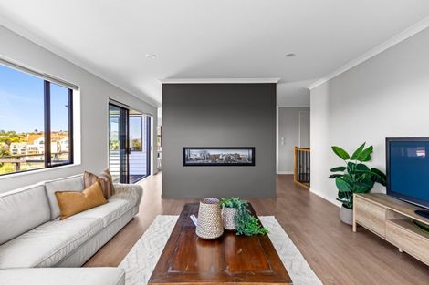 Photo of property in 3 Bella Vista Drive, Gulf Harbour, Whangaparaoa, 0930