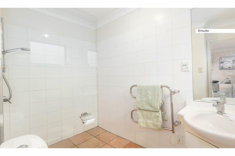 Photo of property in 9 South Street, Petone, Lower Hutt, 5012