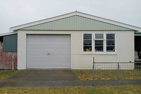 Photo of property in 65 Punga Street, Tangimoana, 4822
