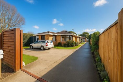 Photo of property in 66 Ladies Mile, Manly, Whangaparaoa, 0930