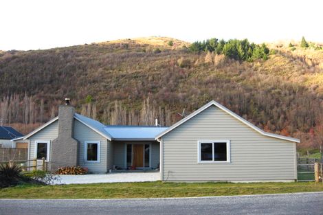 Photo of property in 2 Isabel Court, Arrowtown, 9302