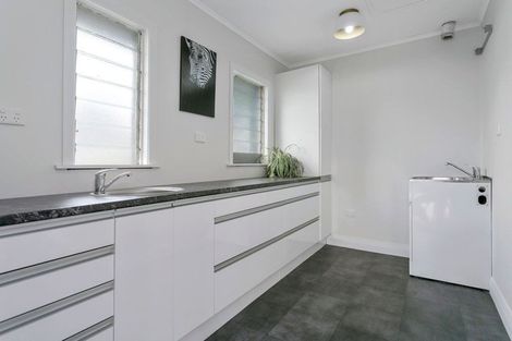 Photo of property in 69 Hall Street, Cambridge, 3434