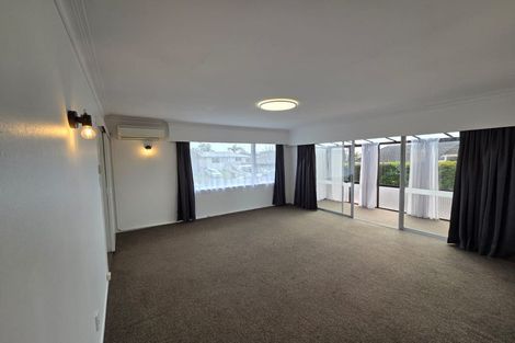 Photo of property in 1/59 The Boulevard, Sunnyhills, Auckland, 2010
