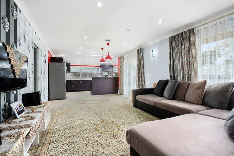 Photo of property in 20a St Leonards Road, Kelston, Auckland, 0602