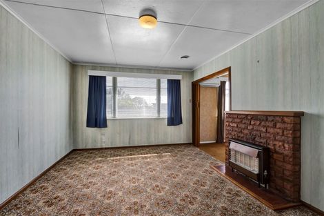 Photo of property in 4 Buchanan Place, Hawera, 4610