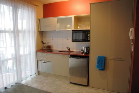 Photo of property in Atrium Apartments, 2l/154 The Terrace, Wellington Central, Wellington, 6011