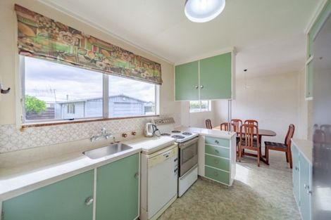 Photo of property in 52 Freyberg Avenue, Tamatea, Napier, 4112